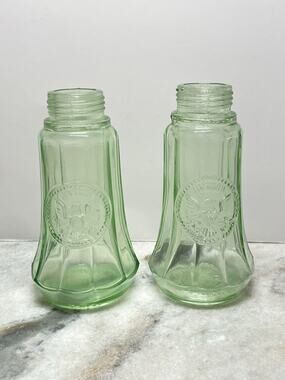 Vintage Salt And Pepper Shakers Crownford China 1966 Made In ITALY Green Glass￼